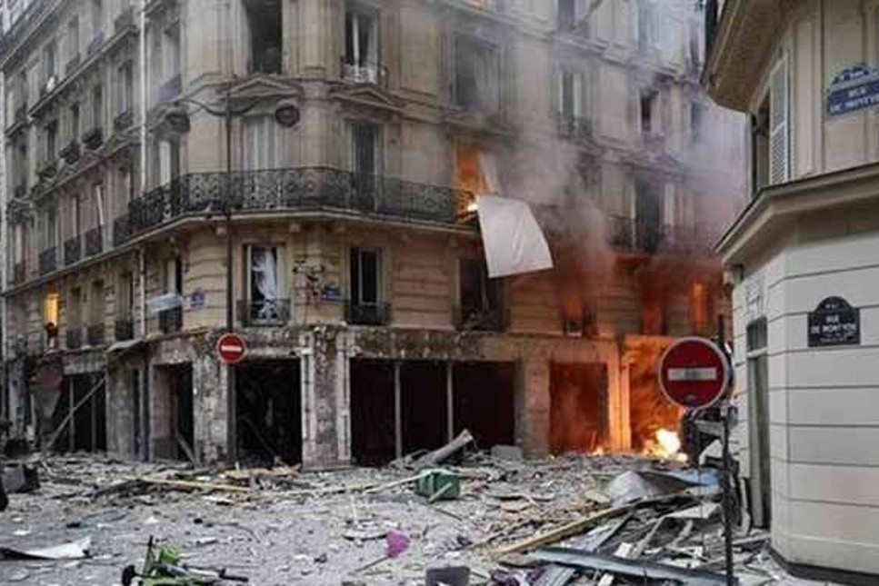 Paris'te patlama meydana geldi: 4 ölü, 30 yaralı